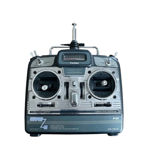 Futaba Skysport 6A (FP-T6VA) Airplane Radio Controls - Picture 1 of 5